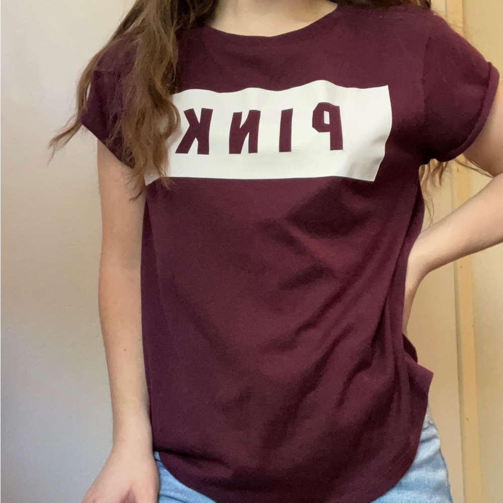 VS Pink T-Shirt